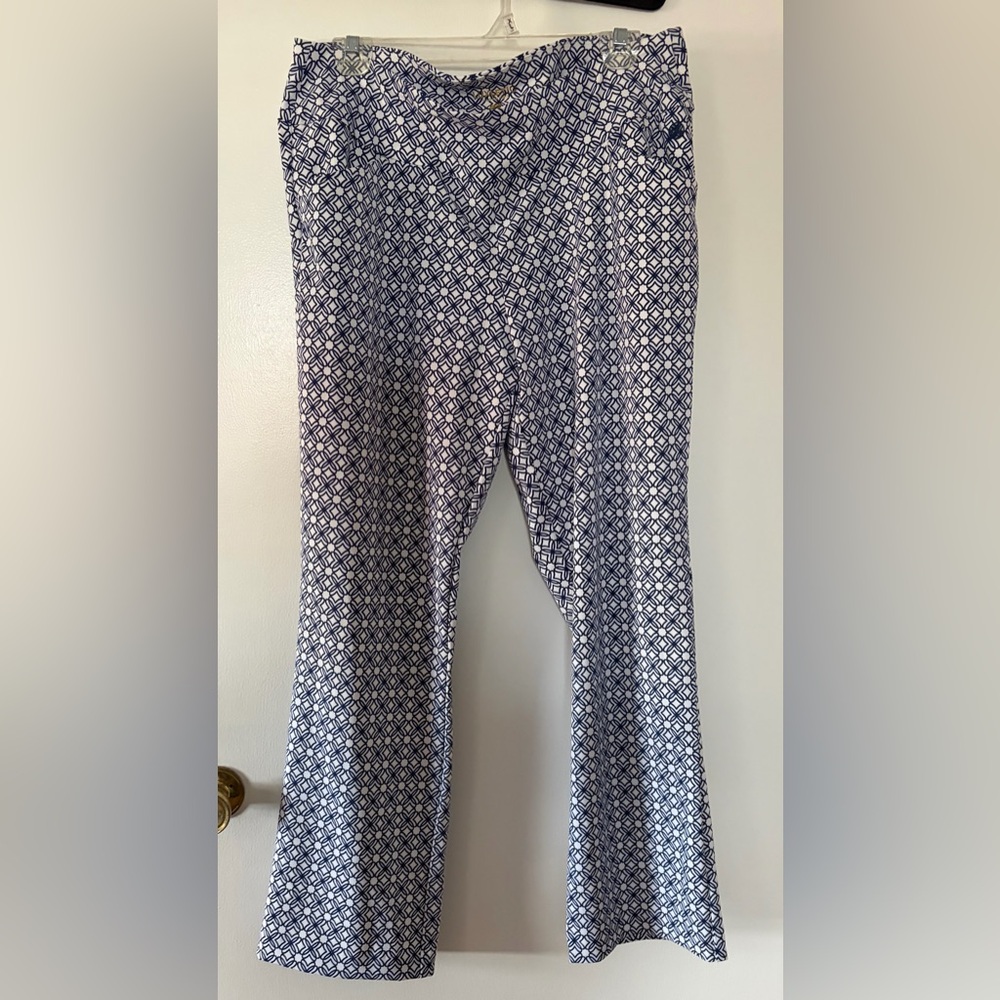 EUC Lilly Pulitzer Lux Corso Kick Flare 28” - 14